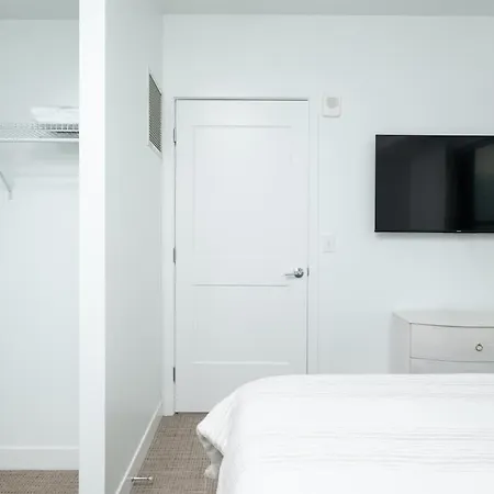 Central Serene Penthouse W King Bed Gym Parking Cambridge Exterior photo